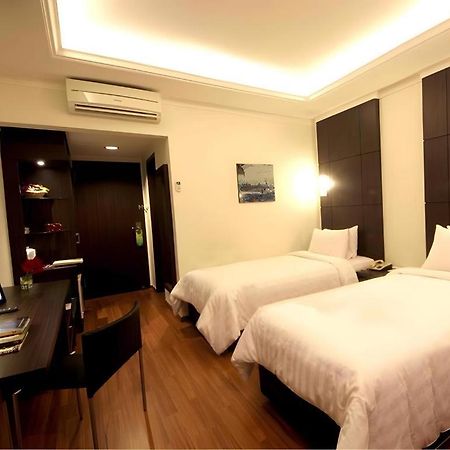 Bentani Hotel & Residence Cirebon Εξωτερικό φωτογραφία