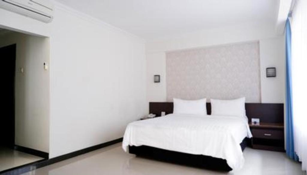 Bentani Hotel & Residence Cirebon Εξωτερικό φωτογραφία
