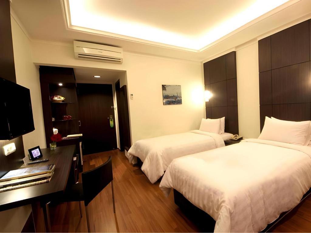 Bentani Hotel & Residence Cirebon Εξωτερικό φωτογραφία