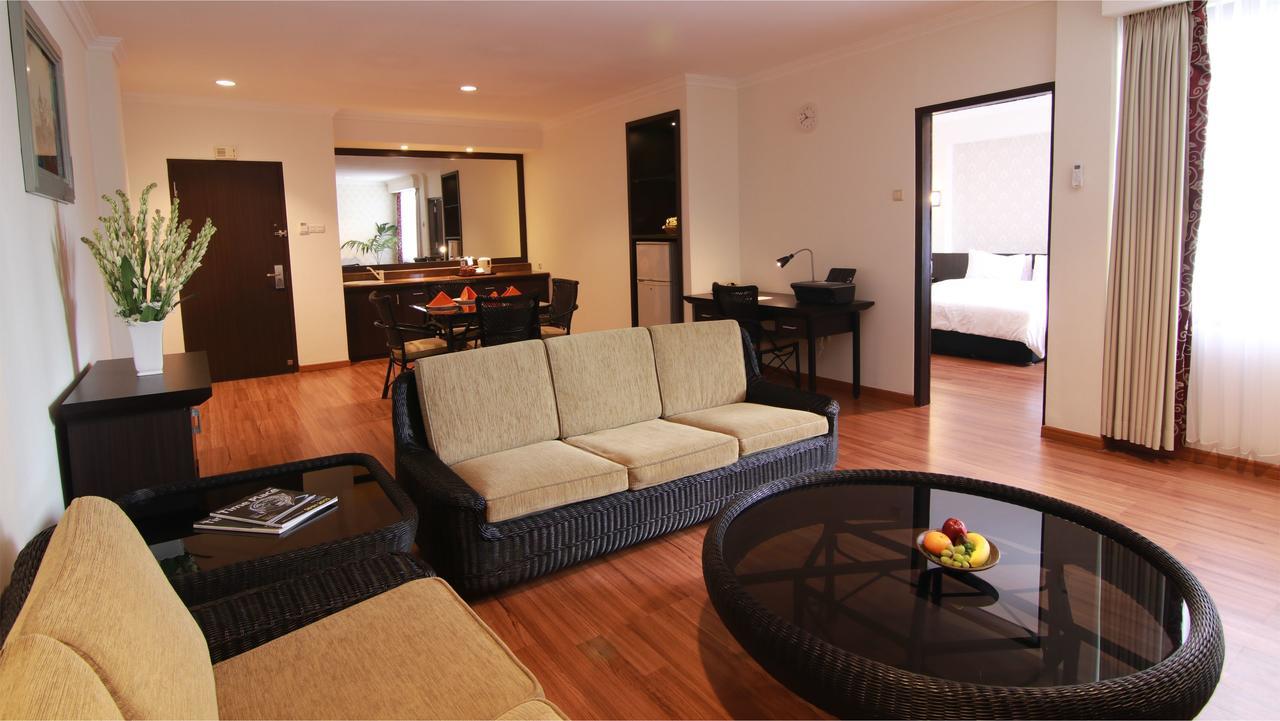 Bentani Hotel & Residence Cirebon Εξωτερικό φωτογραφία