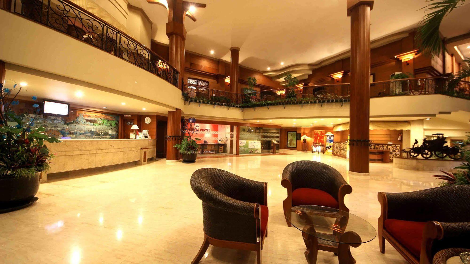 Bentani Hotel & Residence Cirebon Εξωτερικό φωτογραφία